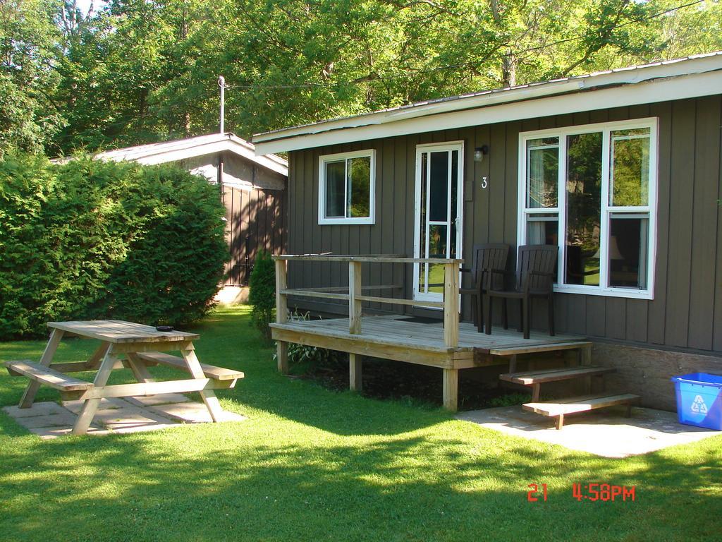 Sunnylea Resort Port Severn Room photo